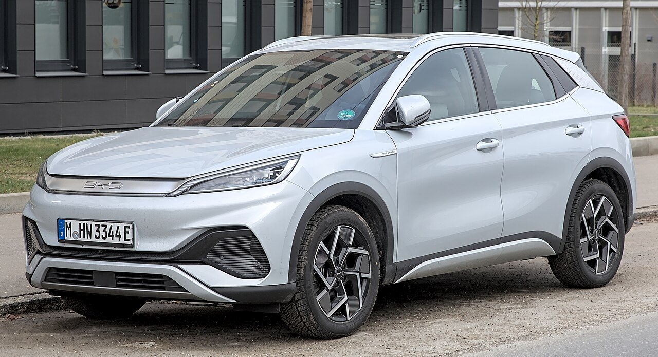 BYD Atto 2 2026 — primeiro SUV híbrido plug-in flex do mundo
