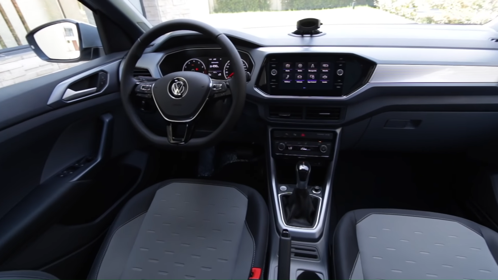Interior e painel do Volkswagen T-Cross